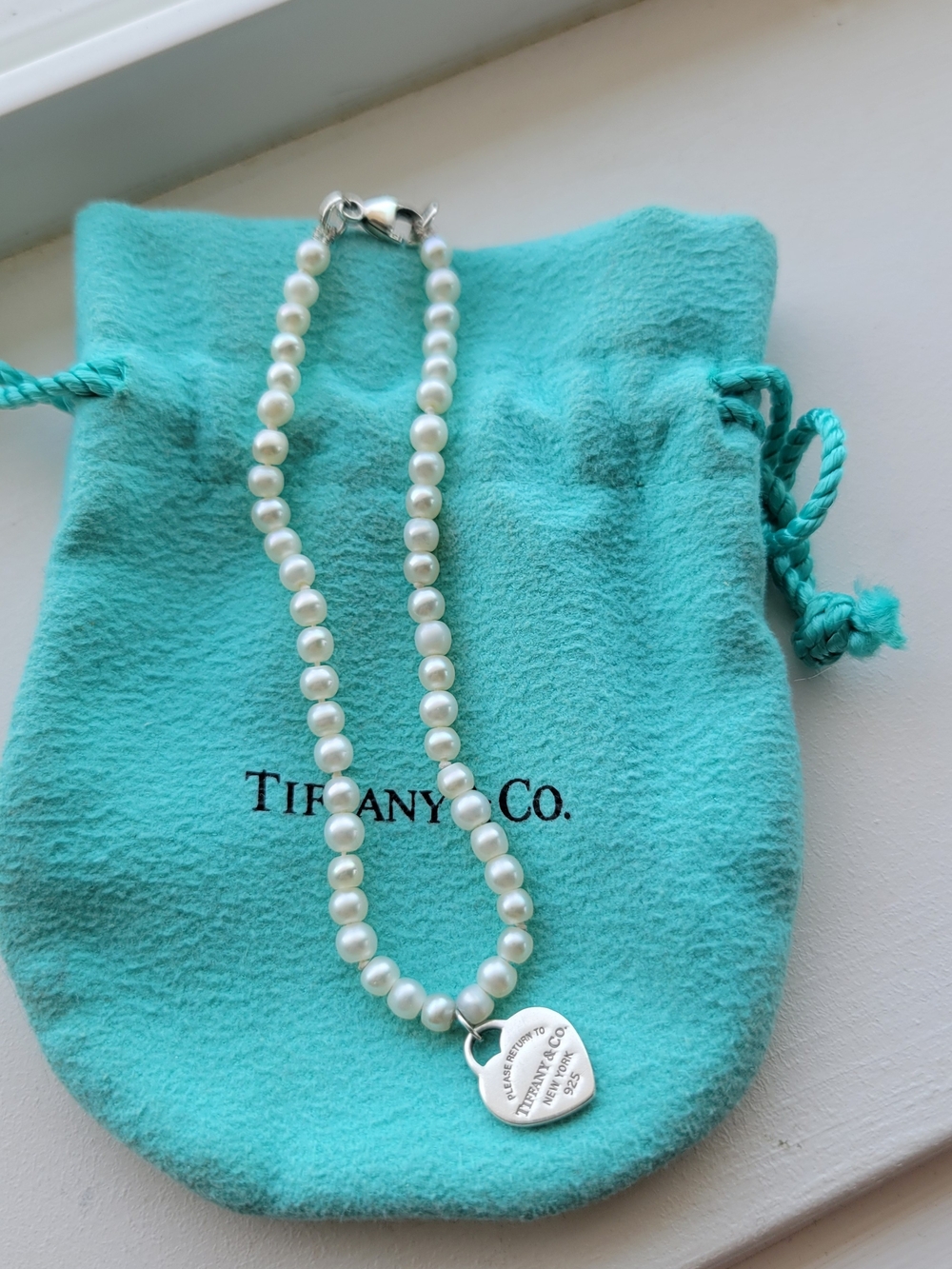 Tiffany & Co. White Pearl bead bracelet